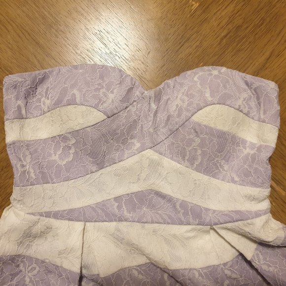 Lavender and White Lace Dress, size Small - Picture 3 of 5